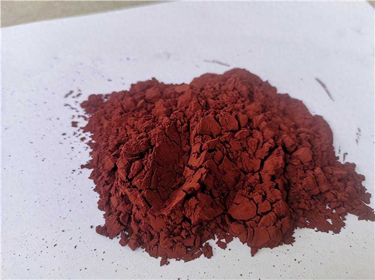红磷立式粉碎机、立式超细磨、立式湿磨机