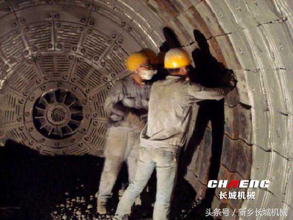 球磨机衬板什么材质的好？