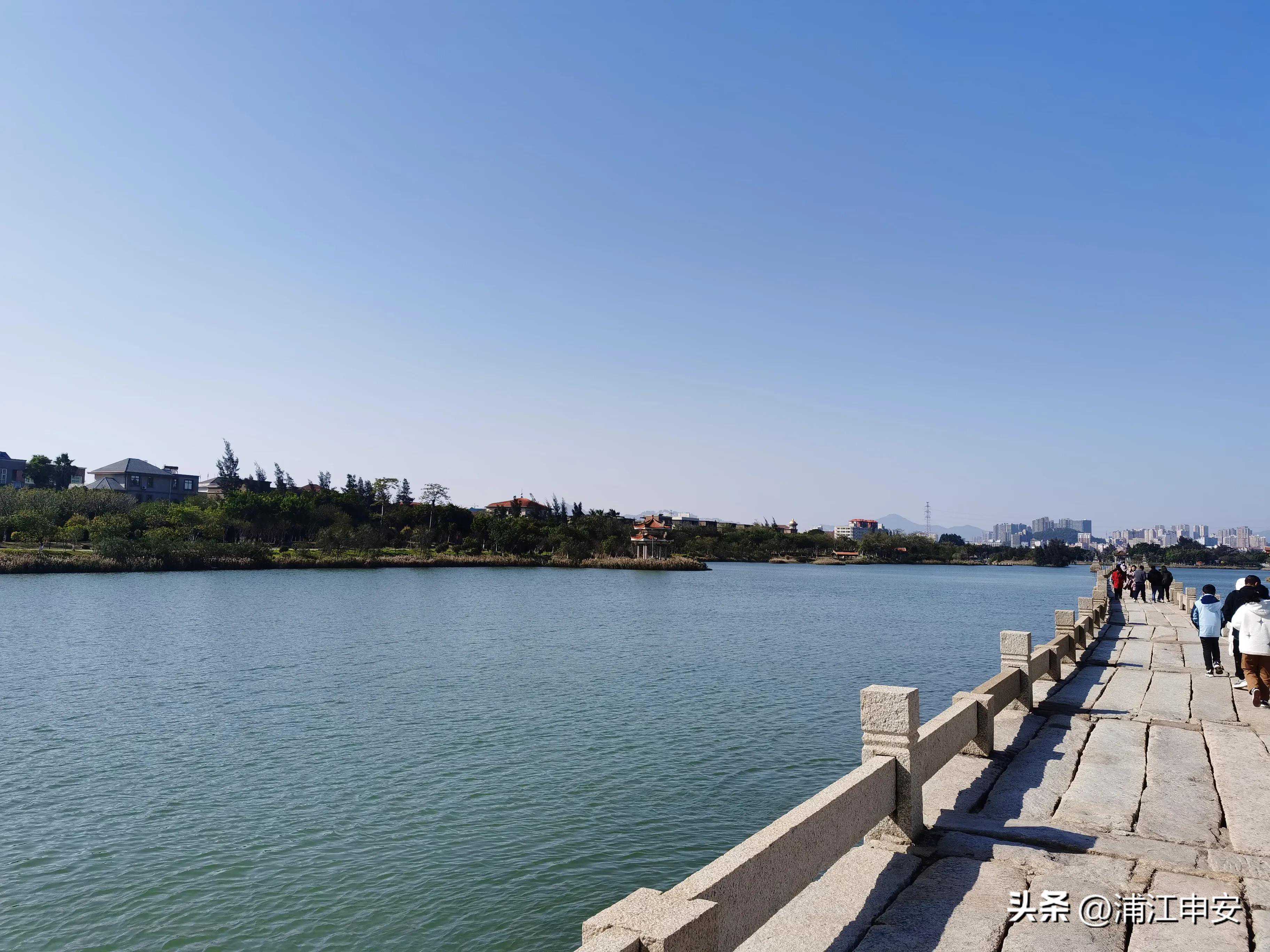 2023年河南住建系统职工职业技能竞赛沥青混凝土摊铺机操作工决赛举行