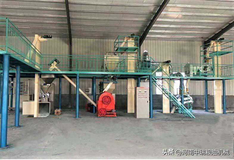 大豆榨油机、大豆浸出设备和大豆油精炼设备有什么区别？