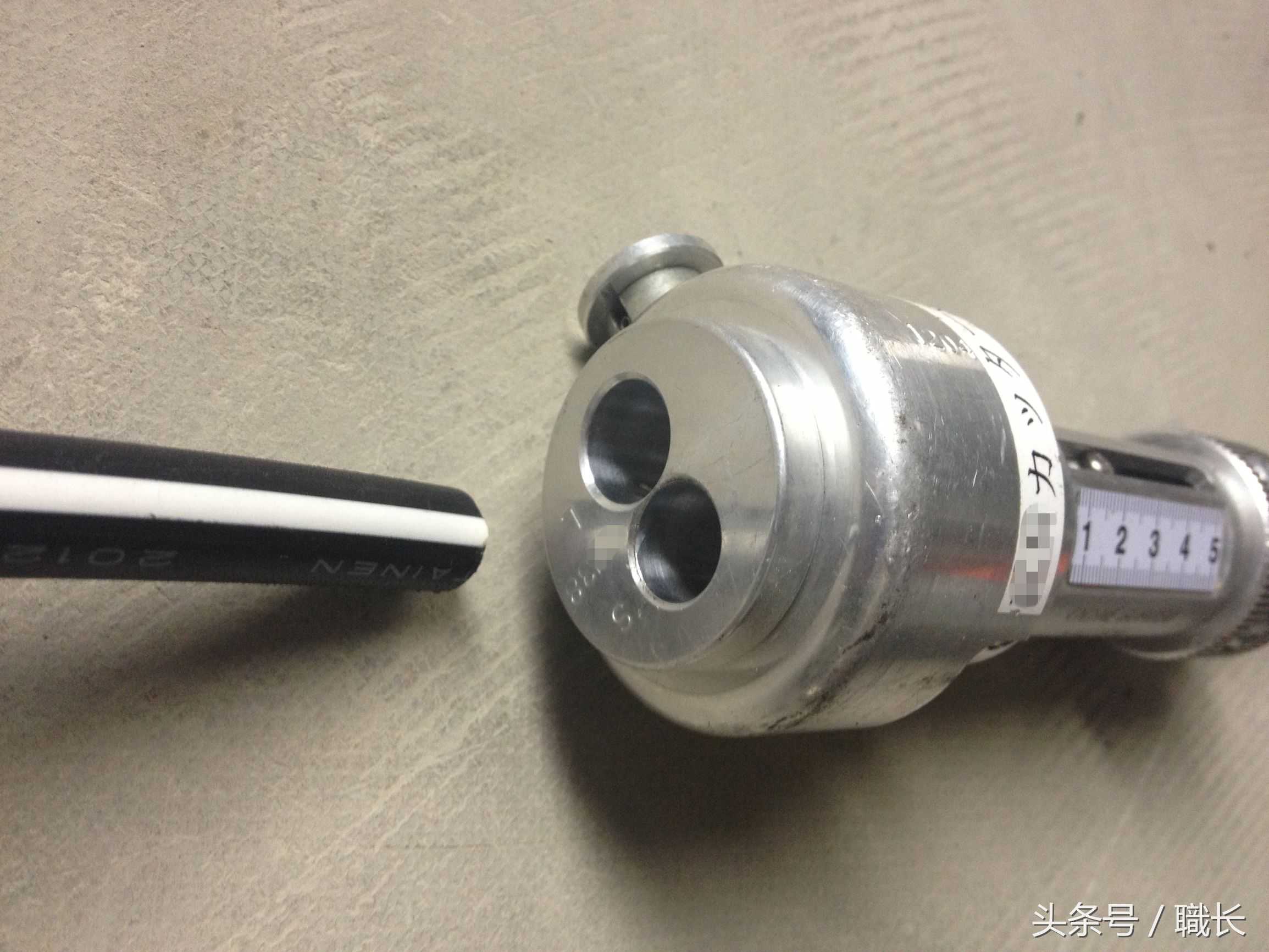 日本的自动电缆剥皮器，插在手电钻上使用效率提升好多（附十图）