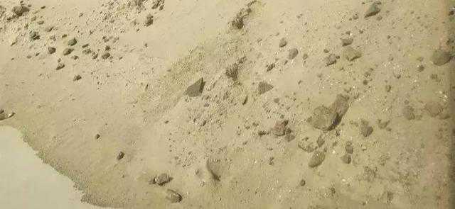 挖机老司机教你“倒”刷坡技巧，一般的师傅都不会
