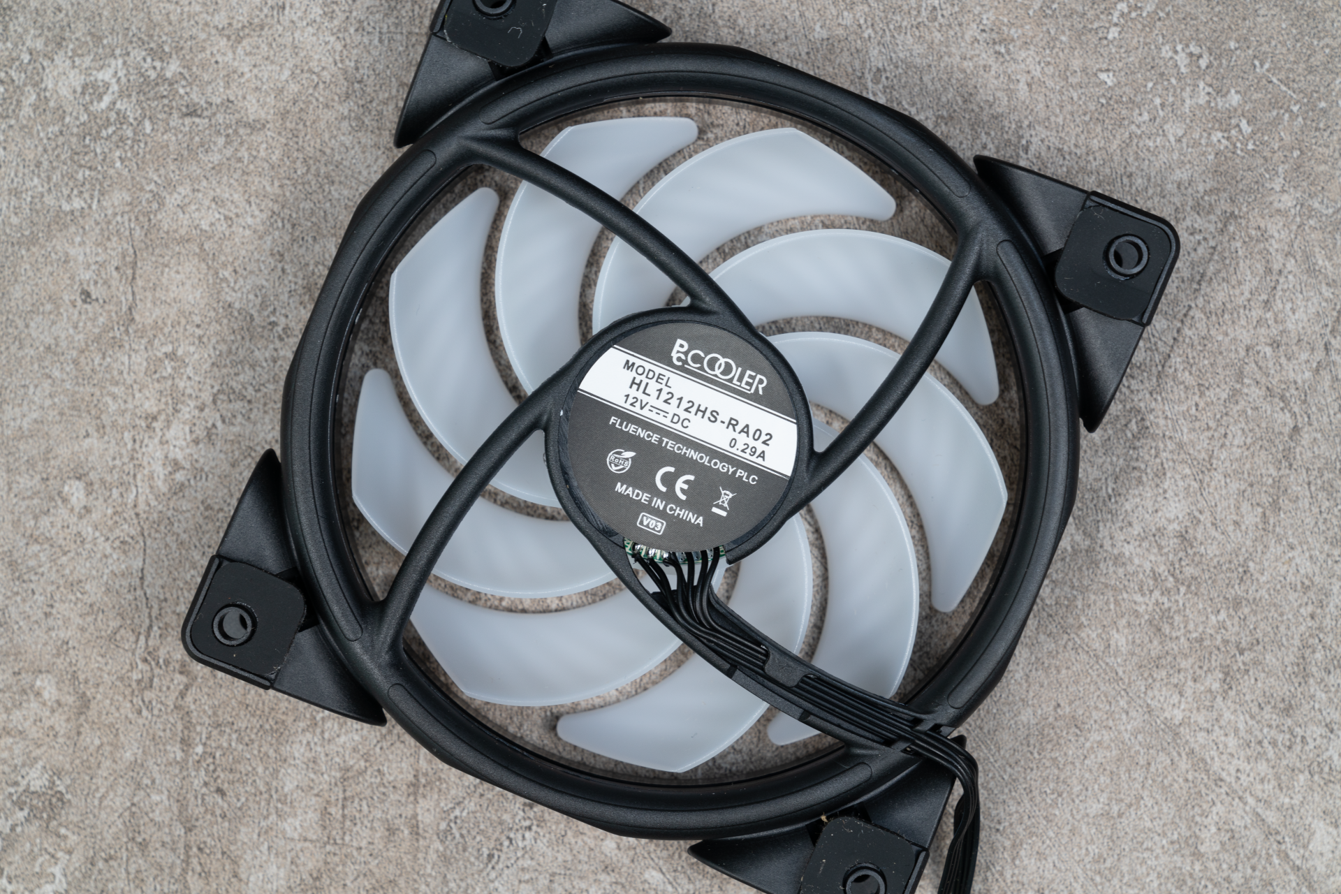 你的十代酷睿选对散热器了吗？超频三凌镜GI-CX360一体式水冷评测
